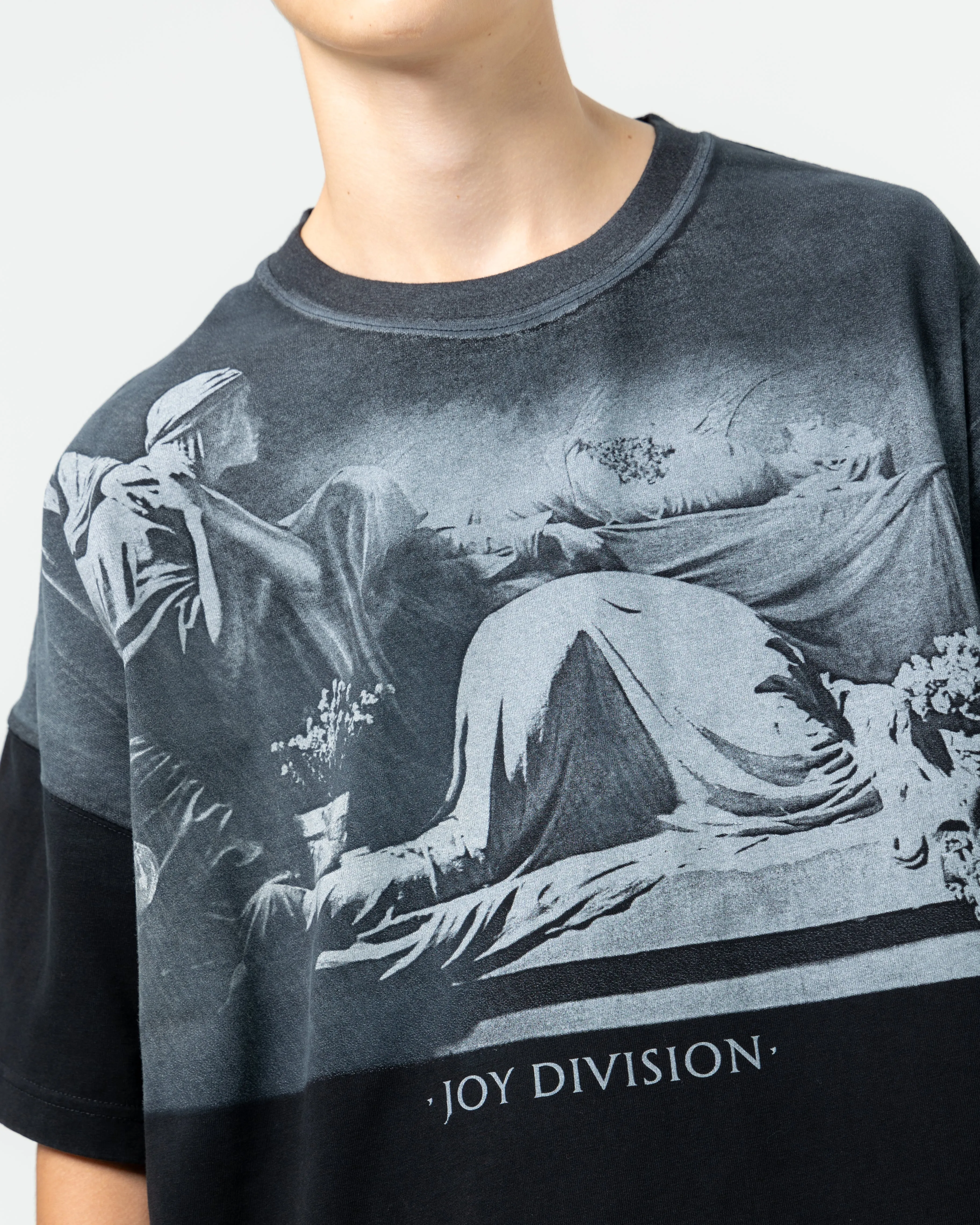 Atrocity Tee | Black