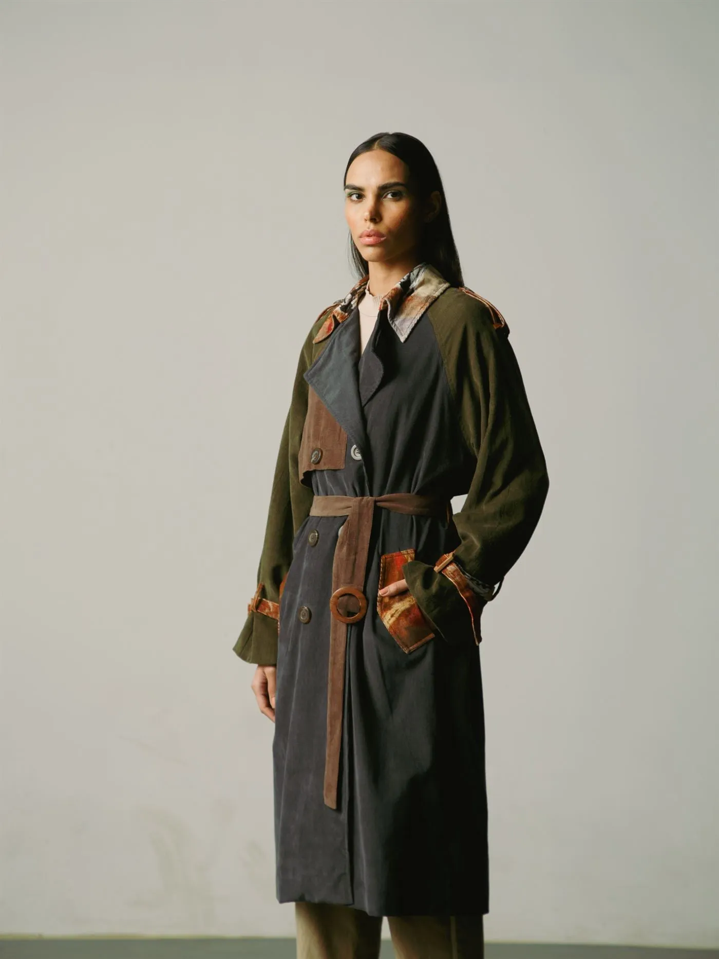 CORD   I   Latina Berlinar Overcoat Overcoat Cotton Corduroy INK W21-BLOC-INK