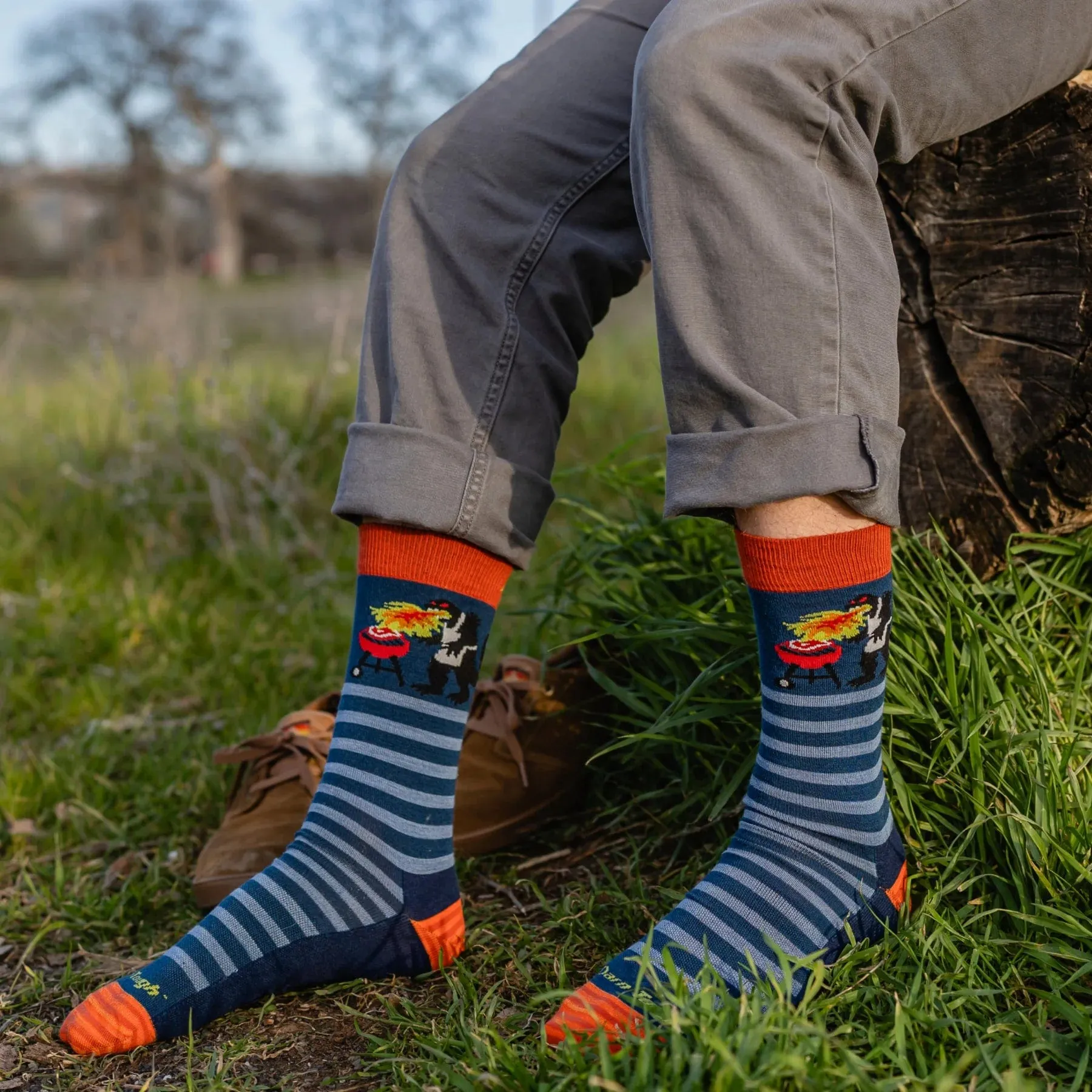 Darn Tough Mens Animal Haus Crew Lightweight Lifestyle Socks - Clearance