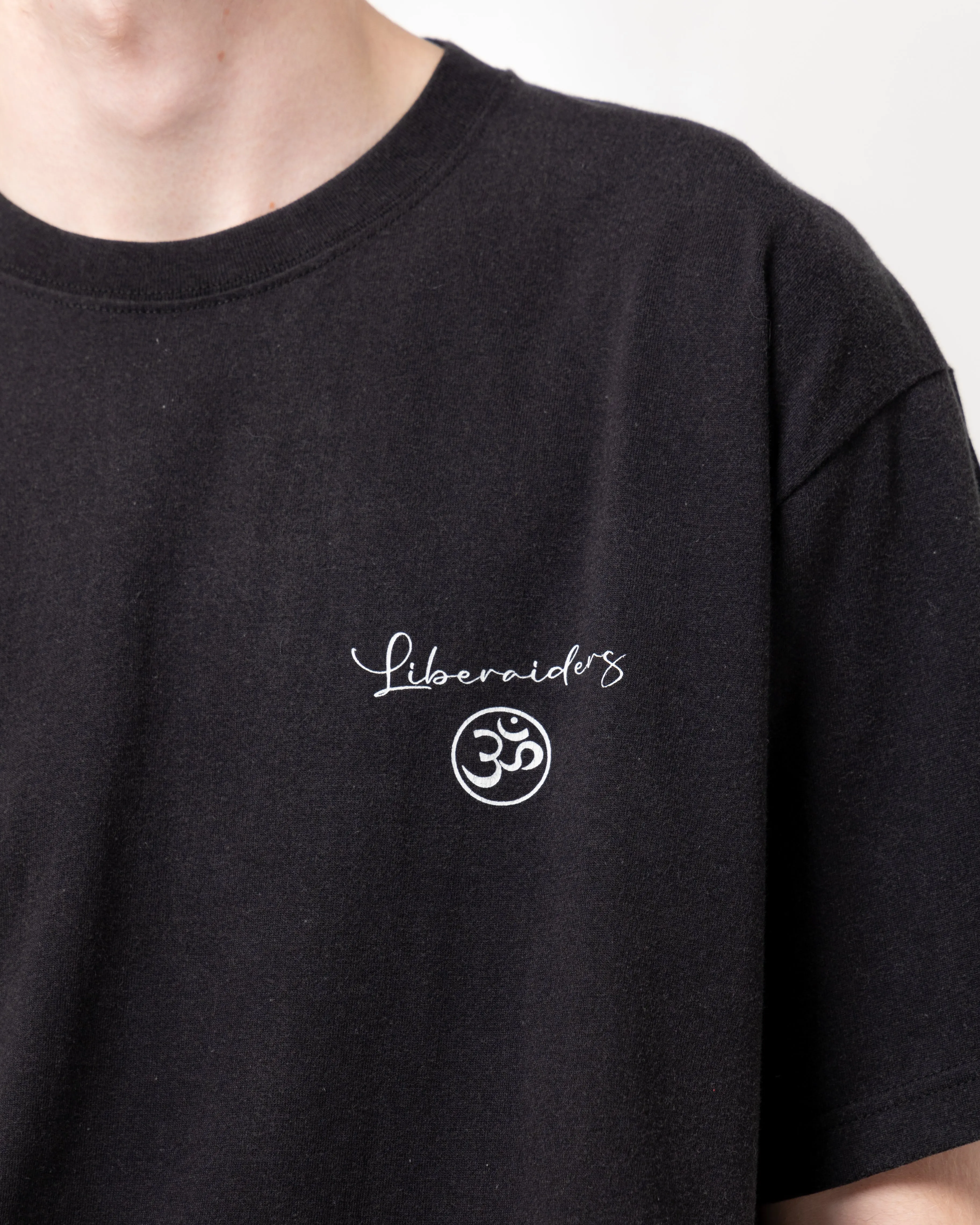 Peace On Earth S/S Tee | Black