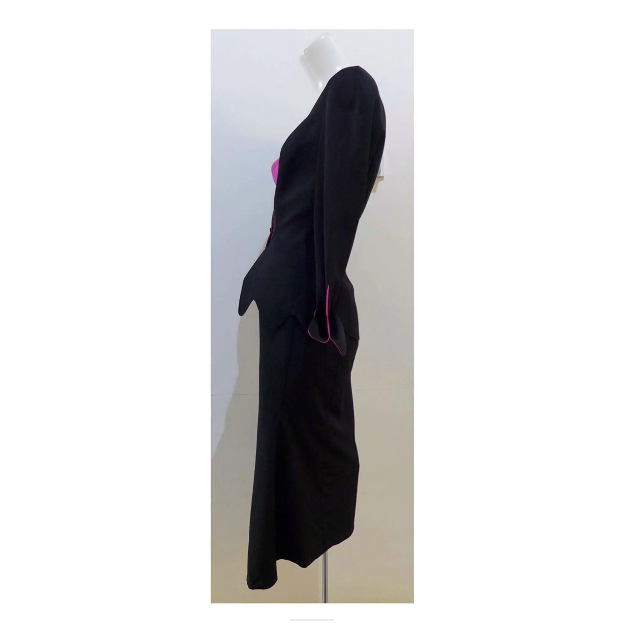 THIERRY MUGLER Black with Pink Lining and Cuff Skirt Suit Size 40